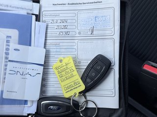 Ford Focus Turnier Titanium/Navi/TURBOSCHADEN/ 2.0l - bilder 17