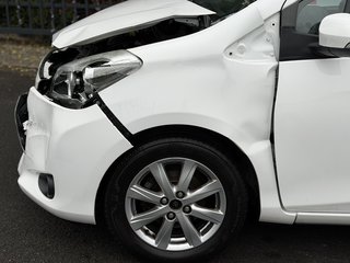 Toyota Yaris Edition Kamera / AC / Facelift / Fahrbereit! - foto 9