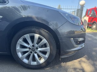 Opel Astra J Sports Tourer Garantie Tüv06/26 Service - bilder 19