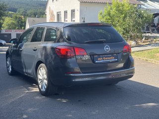 Opel Astra J Sports Tourer Garantie Tüv06/26 Service - bilder 7