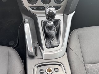 Ford Focus Turnier Champions Edition / ST / - bilder 14