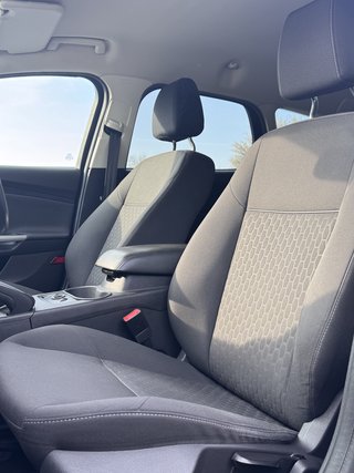 Ford Focus Turnier Champions Edition / ST / - bilder 16