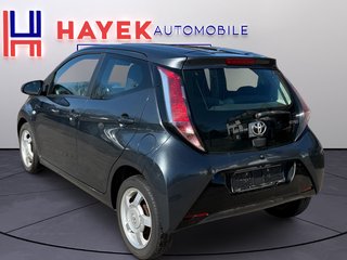 Toyota AYGO x-play Touch / Kamera / - foto 6