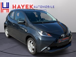 Toyota AYGO x-play Touch / Kamera / - foto 3