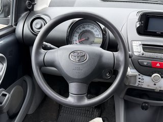 Toyota AYGO Service NEU / Automatik / NAVI / EURO 5 - foto 13