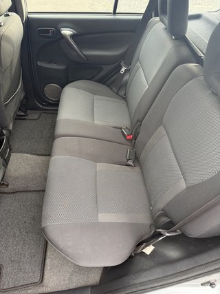 Toyota RAV 4 2.0 Sol EURO 4 / / 4X4 - bilder 19