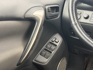 Toyota RAV 4 2.0 Sol EURO 4 / / 4X4 - bilder 18