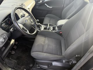 Ford S-MAX Titanium/ 8 X bereift / - bilder 14