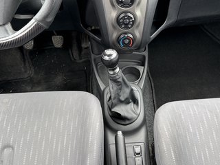 Toyota Yaris Sol Euro 4;5 - foto 15