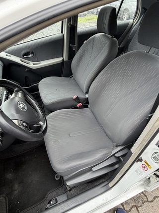 Toyota Yaris Sol Euro 4;5 - foto 16