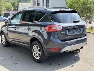 Ford Kuga Titanium AHK / 4x4 / AC /1.Hand - bilder 6
