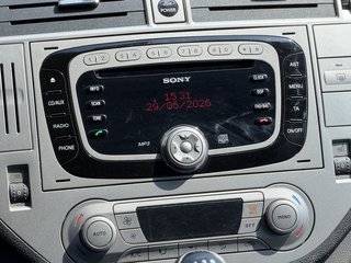 Ford Kuga Titanium AHK / 4x4 / AC /1.Hand - bilder 15