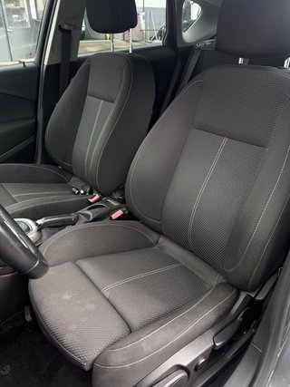 Opel Astra J 5-trg. Design Edition - bilder 11