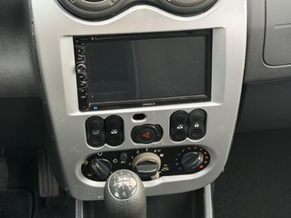 Dacia Sandero Stepway ALU / KLIMA / AHK / - bilder 14