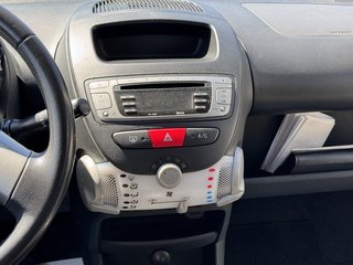 Toyota AYGO Connect / Garantie / 8x Bereift / Euro 5 - bilder 14
