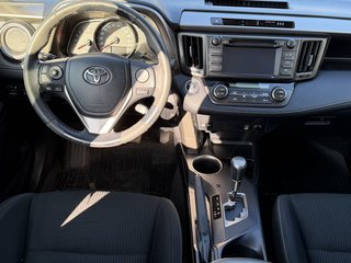 Toyota RAV4 Edition 2014 / 4x4 / RelaxGarantie /AHK - bilder 13