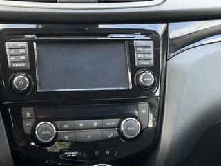 Nissan Qashqai Acenta Navi / Kamera/ 1.Hand/ TÜV/ AHK - bilder 14
