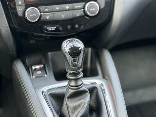 Nissan Qashqai Acenta Navi / Kamera/ 1.Hand/ TÜV/ AHK - bilder 15