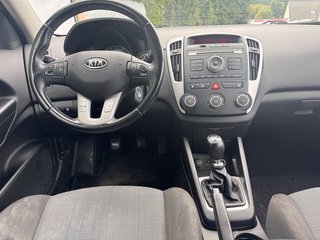 Kia Ceed EX / 8 X Bereift / SHZ / ALU - bilder 10