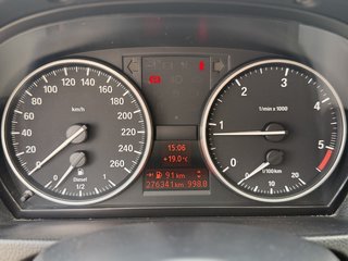 BMW 320 d xDrive XD/ Euro5/ 8XALU/NAV/1.Hand - foto 18