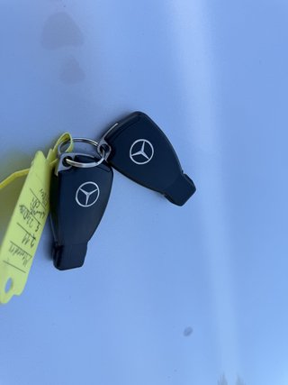 Mercedes-Benz E 220 CDI TÜV NEU/Automatik/Schiebedach/Klimaauto/ - bilder 19