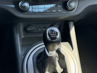 Kia Sportage Attract 2WD 1.6 / Euro 5 - bilder 17