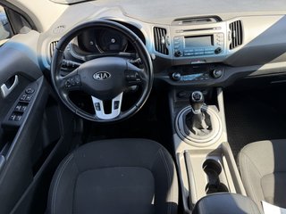 Kia Sportage Attract 2WD 1.6 / Euro 5 - bilder 12