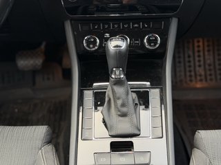 Skoda Superb Combi Ambition SHZ / DSG / - photo 14