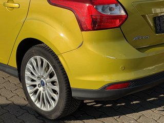 Ford Focus Titanium Euro 5 / Automatik / SHZ / Xenon - bilder 9