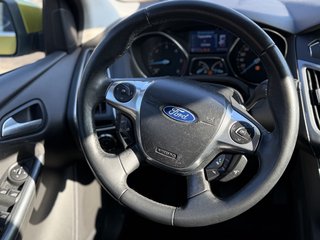 Ford Focus Titanium Euro 5 / Automatik / SHZ / Xenon - bilder 13