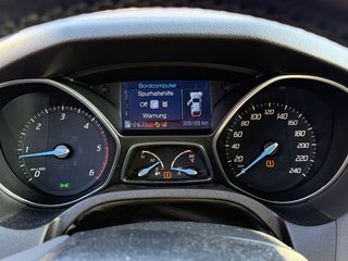 Ford Focus Titanium Euro 5 / Automatik / SHZ / Xenon - bilder 17