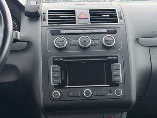 Volkswagen Touran Cup NAV / SHZ/ 7-Sitzer / - bilder 14