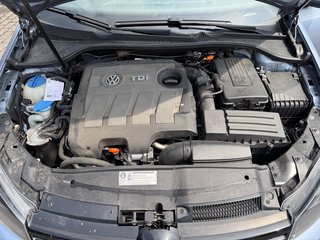 Volkswagen Golf VI Trendline BlueMotion/BMT - bilder 25