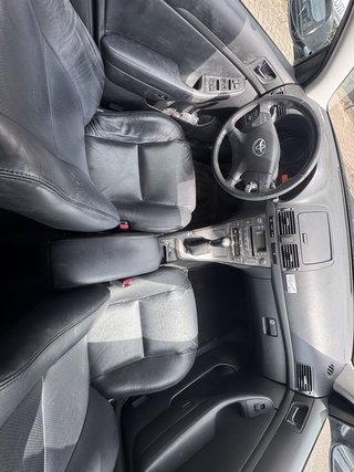 Toyota Avensis Kombi 2.0 Executive / 2.0 / TÜv 05.2026 - bilder 11
