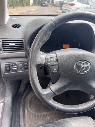 Toyota Avensis Kombi 2.0 Executive / 2.0 / TÜv 05.2026 - bilder 16
