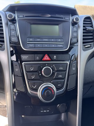 Hyundai i30 Coupe Classic/TÜV/Garantie/Service - bilder 14