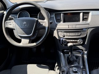 Peugeot 508 SW Active / Navi / Pano / - bilder 9