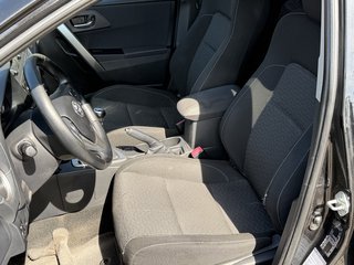 Toyota Auris Edition NAV/KAM/8XBereift / - bilder 13
