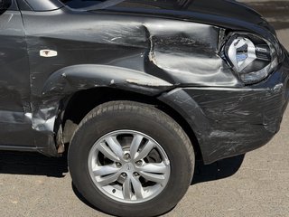 Hyundai TUCSON 2.0 GLS / SHZ / ALU / - bilder 9