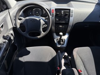 Hyundai TUCSON 2.0 GLS / SHZ / ALU / - bilder 16