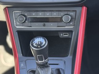 Volkswagen Polo VI SHZ/ EURO 6 /NAV / 1.Hand - bilder 14