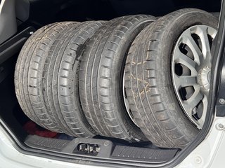 Volkswagen Polo VI SHZ/ EURO 6 /NAV / 1.Hand - bilder 10