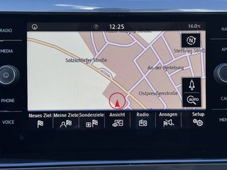 Volkswagen Polo VI SHZ/ EURO 6 /NAV / 1.Hand - bilder 17
