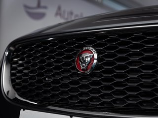 Jaguar E-PACE SE AWD PANO AHK SHZ RFK - foto 20