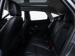 Jaguar E-PACE SE AWD PANO AHK SHZ RFK - foto 1