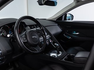 Jaguar E-PACE SE AWD PANO AHK SHZ RFK - foto 7