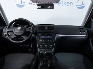 Skoda Yeti 1.2 TSI Active Plus Edition  AHK SHZ - bilder 9