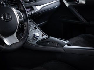 Lexus CT 200h Dynamic LED TEMP RFK - bilder 3