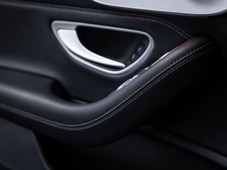 Mercedes-Benz C 300 4M AMG-LINE  DISTR MBEAM BURMESTER 360° - bilder 17