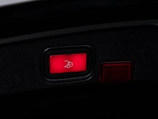Mercedes-Benz C 300 4M AMG-LINE  DISTR MBEAM BURMESTER 360° - bilder 10